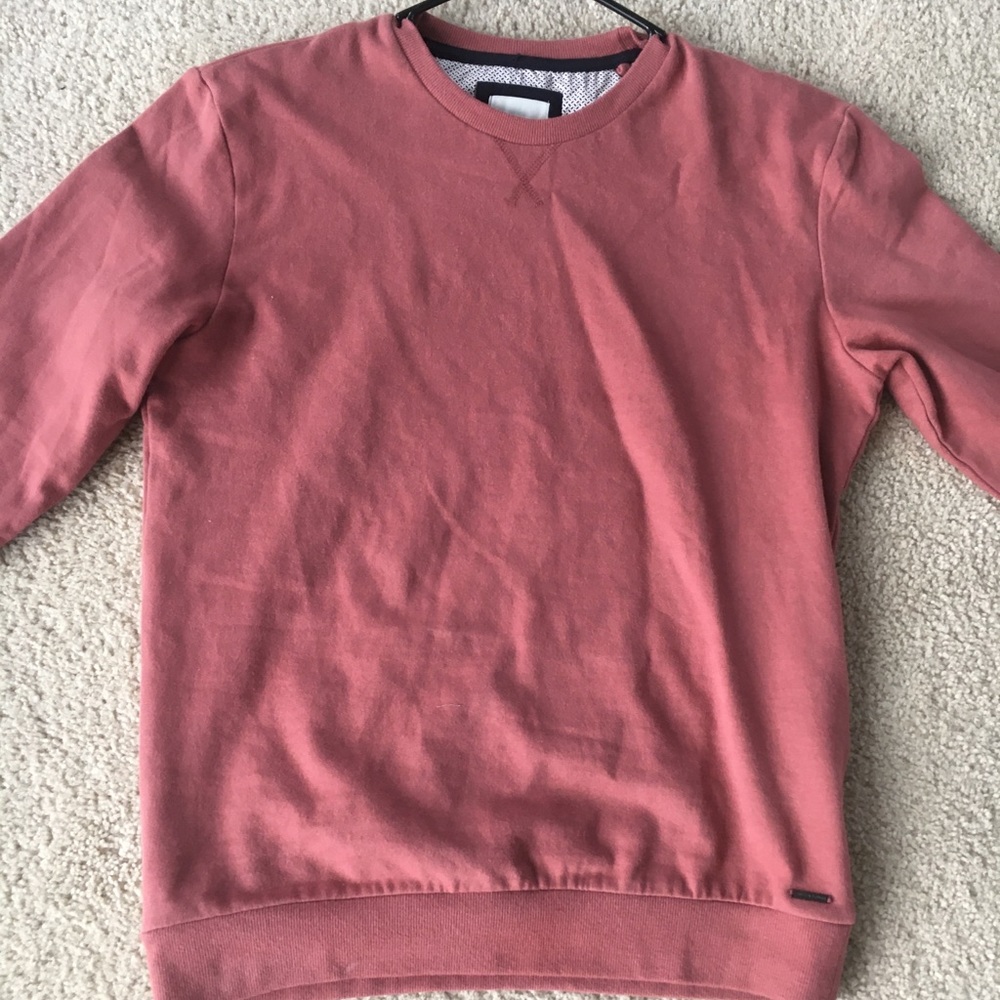 Men’s mauve sweater